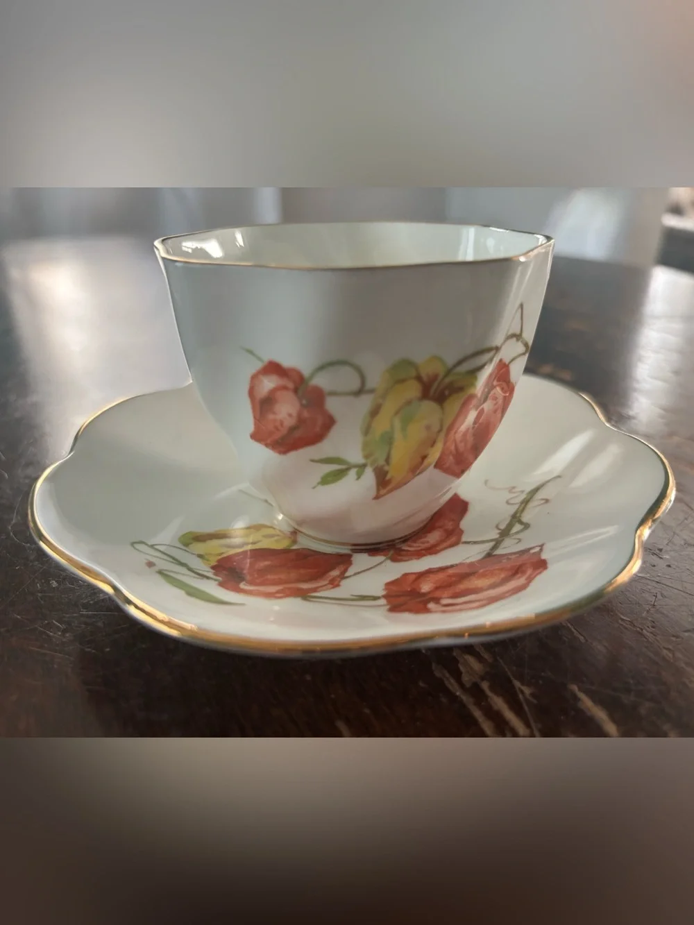 Vintage Royal Albert Crown Fine Bone China TeaCup and Saucer Set - set of 6